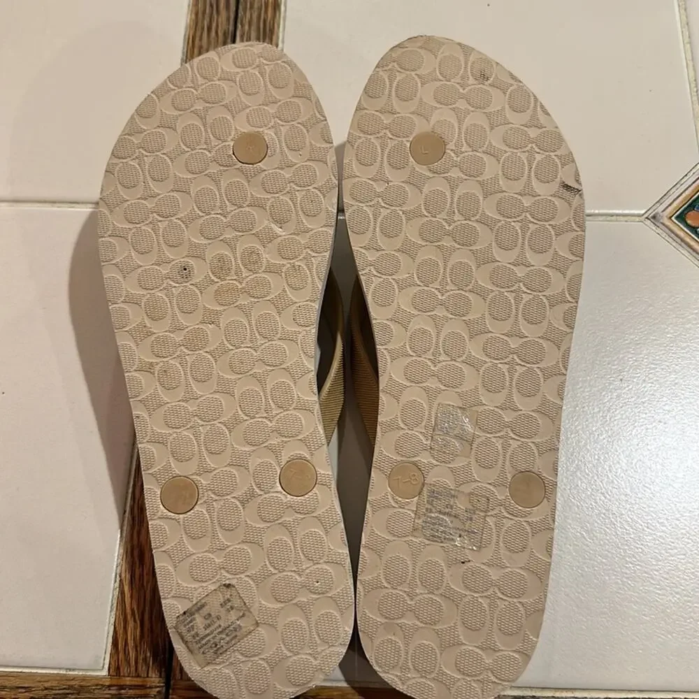 Coach rubber flip flops size 7/8 NWOT - Picture 3 of 5